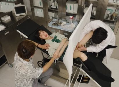 Горячий источник наполнен очаровательными девушками, чтобы покорить мужчин